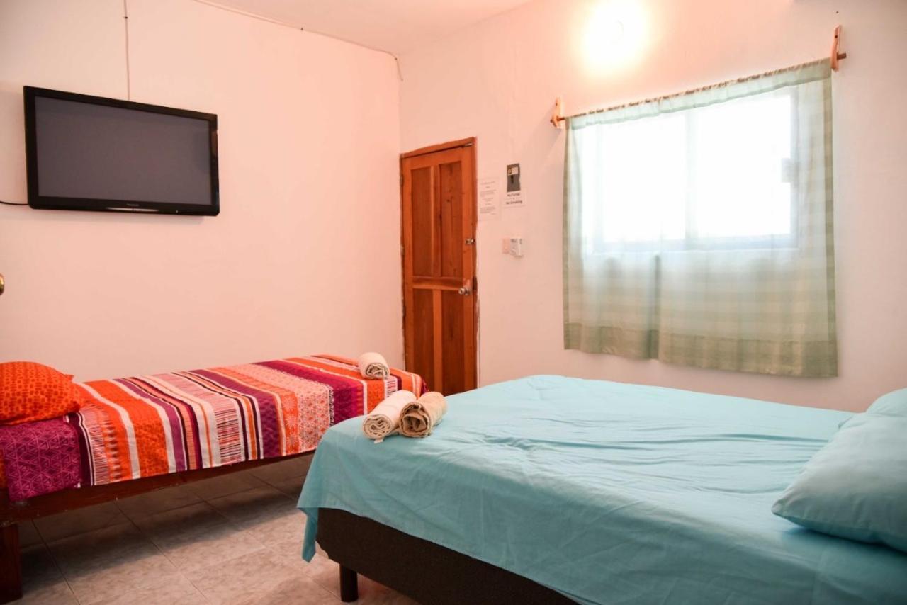 Hotel La Famiglia à Isla Mujeres Extérieur photo
