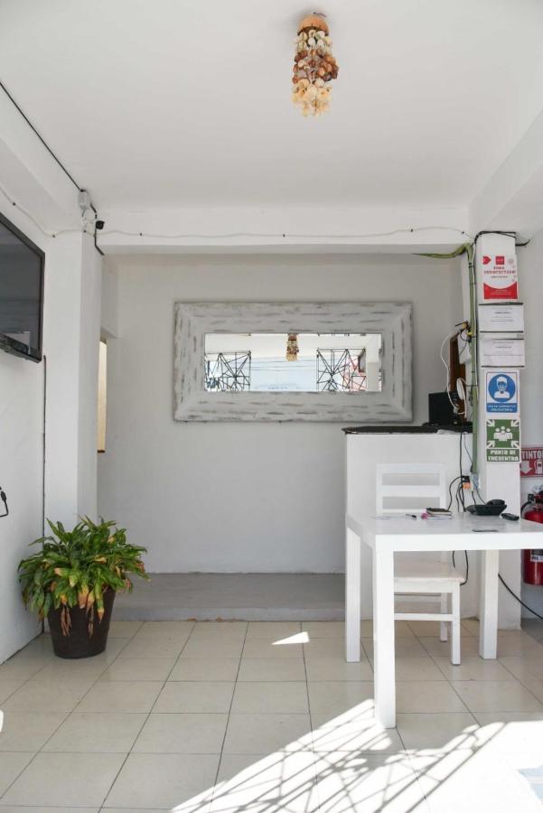 Hotel La Famiglia à Isla Mujeres Extérieur photo