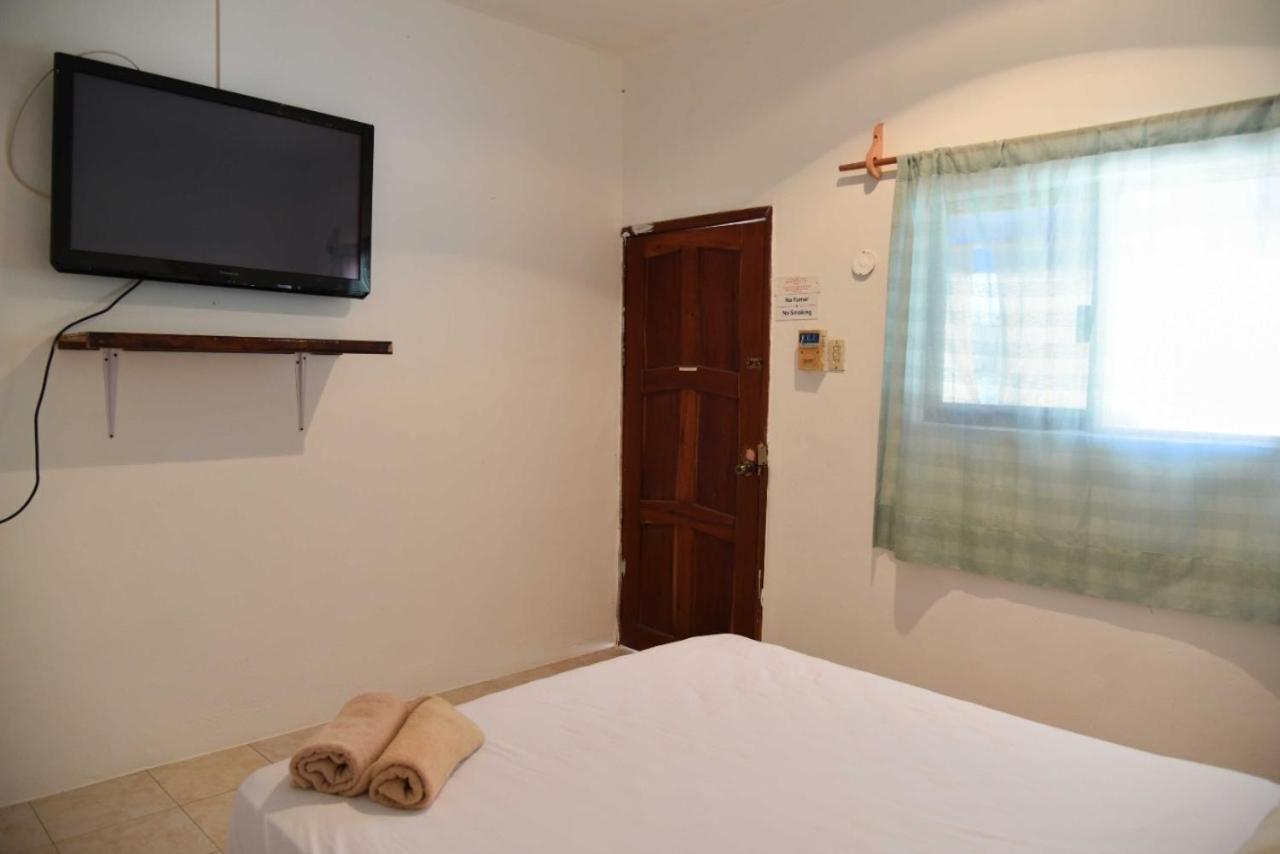 Hotel La Famiglia à Isla Mujeres Extérieur photo