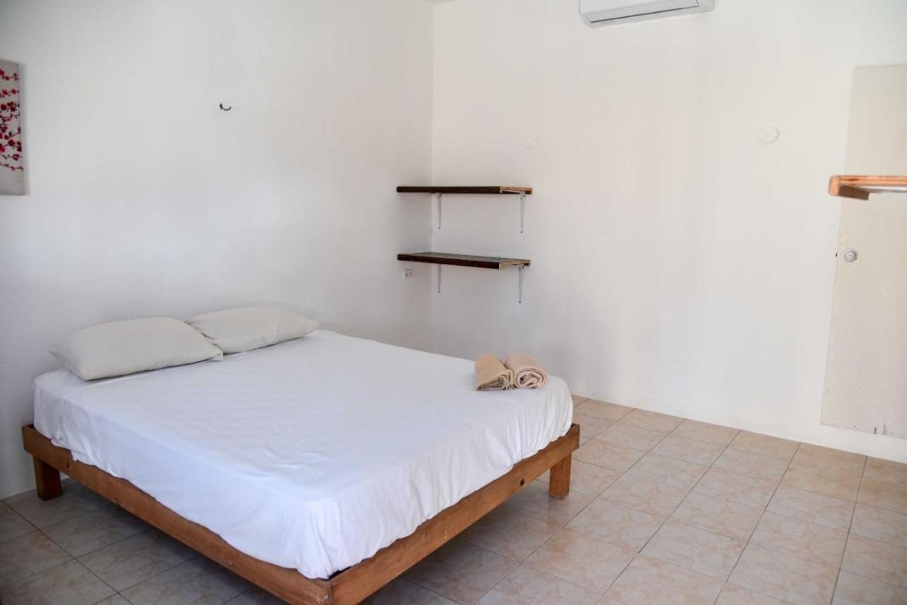 Hotel La Famiglia à Isla Mujeres Extérieur photo